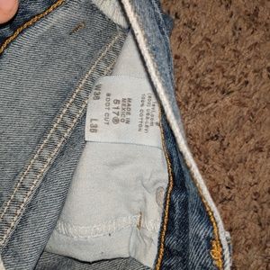 Levi jeans/pants